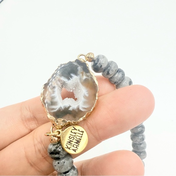 Kinsley Armelle SMOKY LARVIKITE and AGATE SLICES Bracelet - Picture 5 of 6